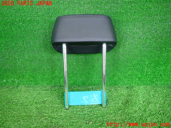 2UPJ-9238277180]BMW M135i(1B30)左2列目ヘッドレスト 中古_2