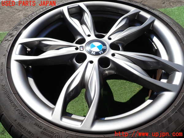 2UPJ-9238279042]BMW M135i(1B30)タイヤ　ホイール　1本② 245/35ZR18 中古_2