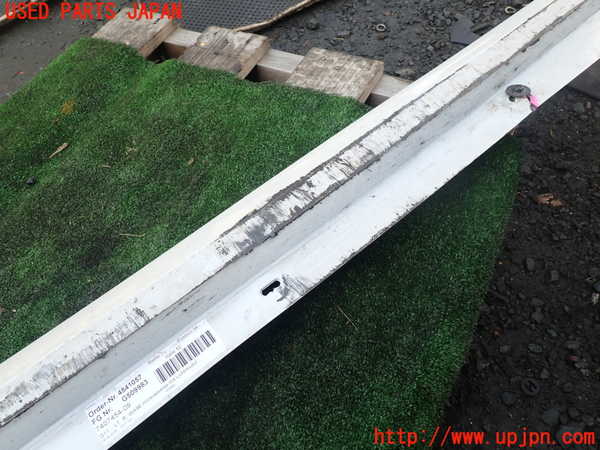 1UPJ-9238281390]BMW 740e G11(7D20)右サイドステップ 中古_3