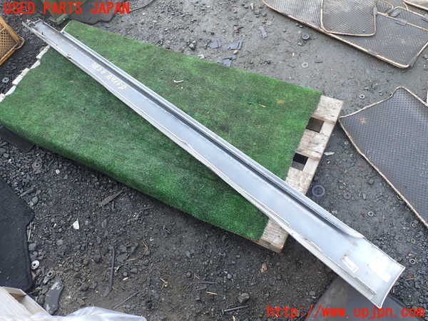 1UPJ-9238281390]BMW 740e G11(7D20)右サイドステップ 中古_5