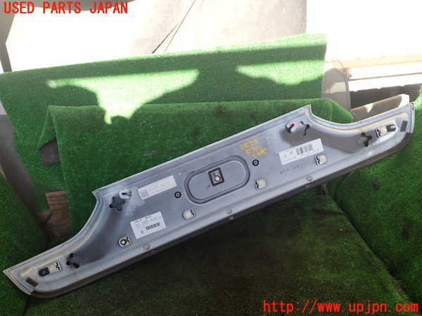 1UPJ-9238281559]BMW 740e G11(7D20)リアフィニッシャー 中古_4