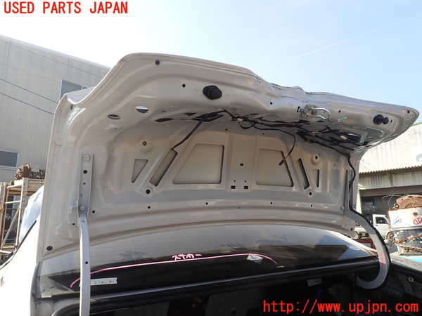 1UPJ-9238281500]BMW 740e G11(7D20)トランク 【ジャンク】_5