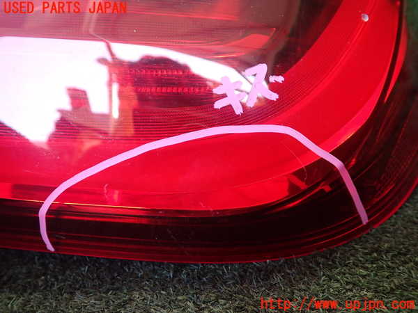 1UPJ-9238281530]BMW 740e G11(7D20)右テールランプ 中古_2