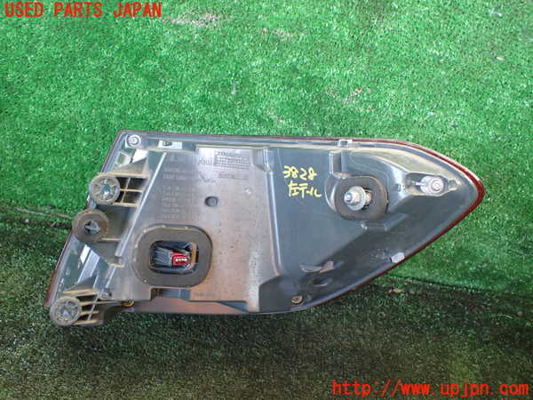 1UPJ-9238281536]BMW 740e G11(7D20)左テールランプ 中古_3