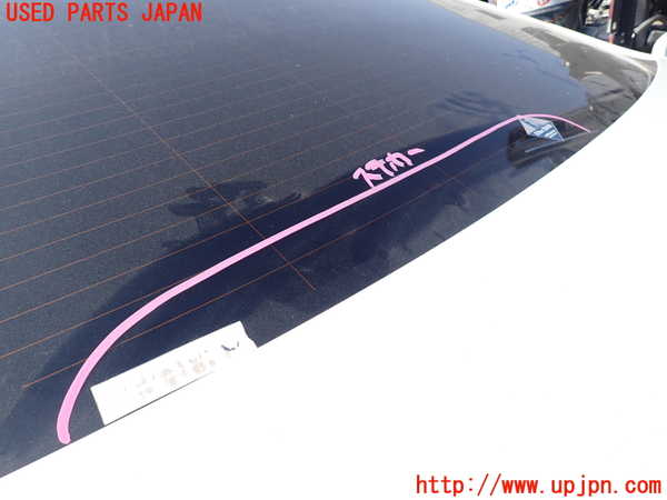 1UPJ-9238281560]BMW 740e G11(7D20)リアガラス 中古_2