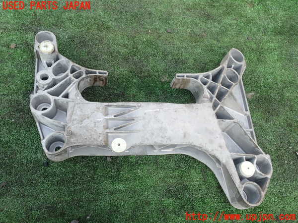 1UPJ-9238285296]BMW 740e G11(7D20)メンバー1 中古_2