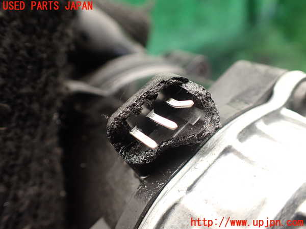 1UPJ-9238282110]BMW 740e G11(7D20)ウォーターポンプ 中古_3