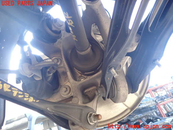 1UPJ-9238284300]BMW 740e G11(7D20)右リアナックルハブ 中古_2