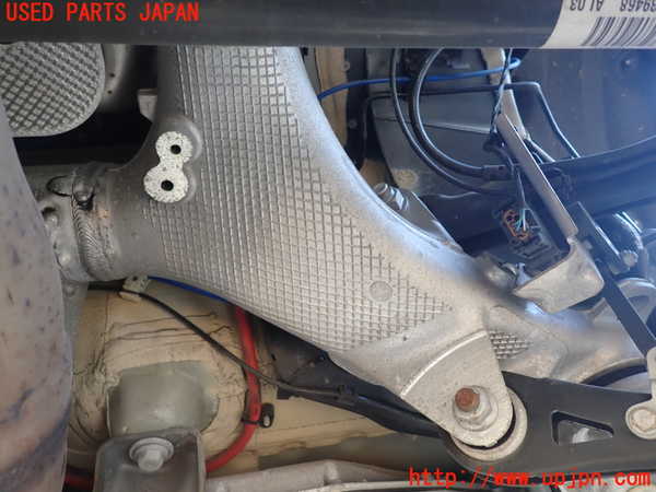 1UPJ-9238285295]BMW 740e G11(7D20)リアメンバー 中古_4