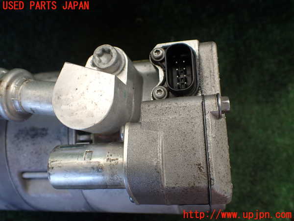 1UPJ-9238286025]BMW 740e G11(7D20)エアコンコンプレッサー 中古_3