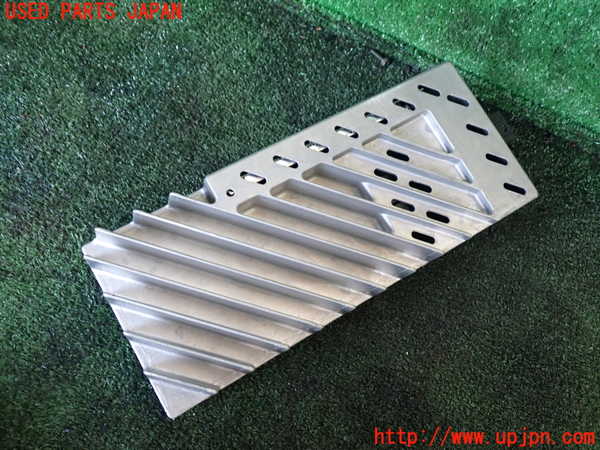 1UPJ-9238286525]BMW 740e G11(7D20)アンプ 中古_3