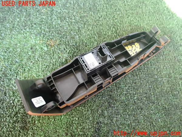 1UPJ-9238286245]BMW 740e G11(7D20)左前パワーウィンドウスイッチ 中古_2