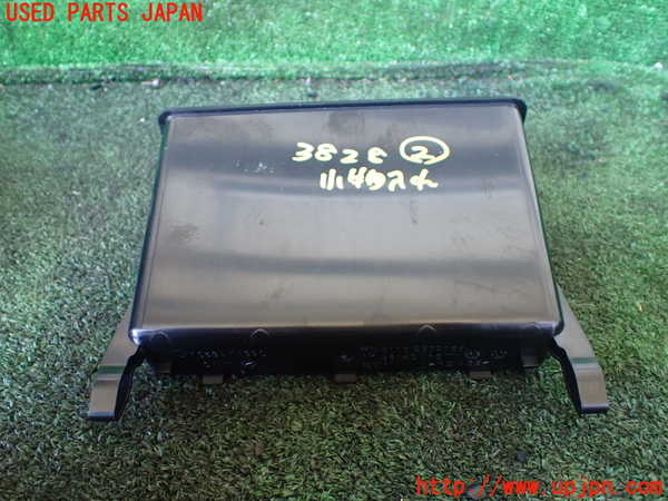 1UPJ-9238287842]BMW 740e G11(7D20)小物入れ2 中古_2