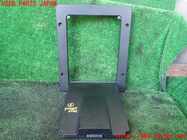 1UPJ-9238287843]BMW 740e G11(7D20)小物入れ3 中古_2