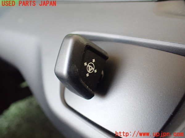 1UPJ-9238287905]BMW 740e G11(7D20)コラムカバー 中古_4