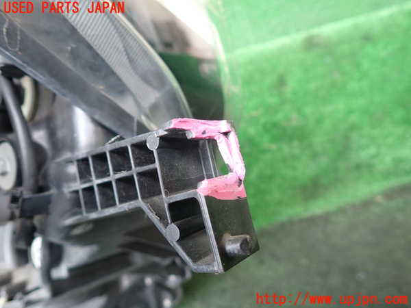 1UPJ-9238291130]ランクルプラド(GDJ150W)右ヘッドライト LED 中古_5