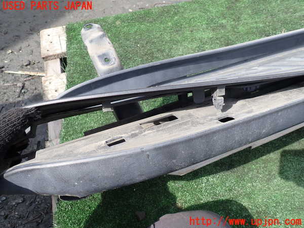 1UPJ-9238291392]ランクルプラド(GDJ150W)左サイドステップ 中古_4