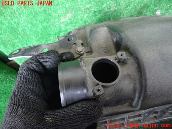 1UPJ-9238292560]ランクルプラド(GDJ150W)エアクリーナーボックス 中古_2