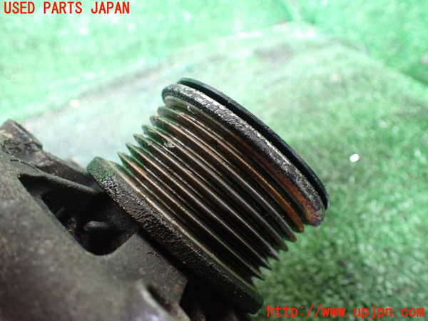 1UPJ-9238296015]ランクルプラド(GDJ150W)オルタネーター(ダイナモ) 中古_3