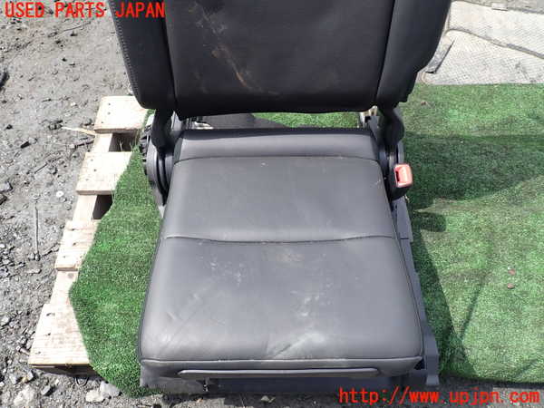 1UPJ-9238297235]ランクルプラド(GDJ150W)右3列目シート 中古_3