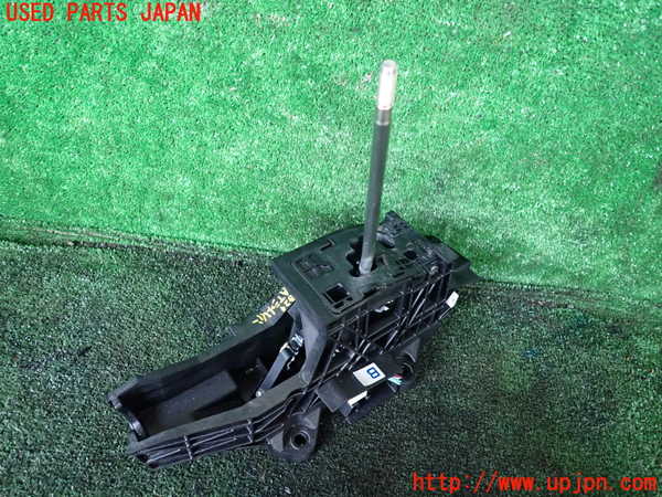 1UPJ-9238297555]ランクルプラド(GDJ150W)ATシフトレバー 中古_2