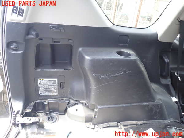 1UPJ-9238297680]ランクルプラド(GDJ150W)左リアピラートリム 中古_4