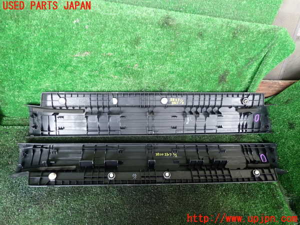 1UPJ-9238297740]ランクルプラド(GDJ150W)スカッフプレート 中古_2