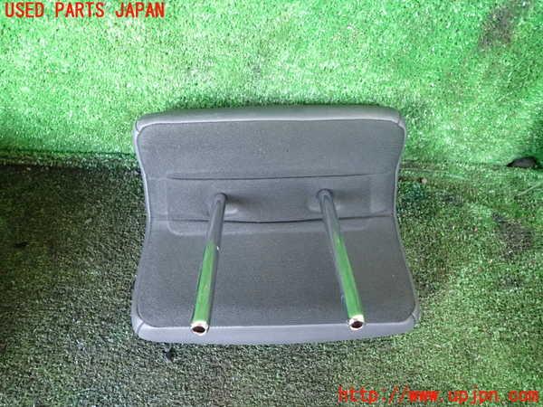 1UPJ-9238297130]ランクルプラド(GDJ150W)真中2列目ヘッドレスト 中古_4