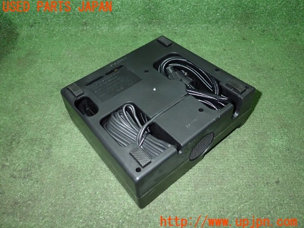 3UPJ=9238300625]ベンツ GLA180(156942 X156)純正 パンク修理キット コンプレッサーのみ 中古_2