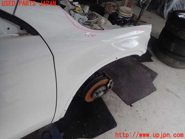1UPJ-9238301080]ベンツ GLA180 X156(156942)右前フェンダー 中古_3