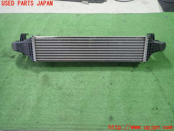 1UPJ-9238302451]ベンツ GLA180 X156(156942)インタークーラー1 中古_2