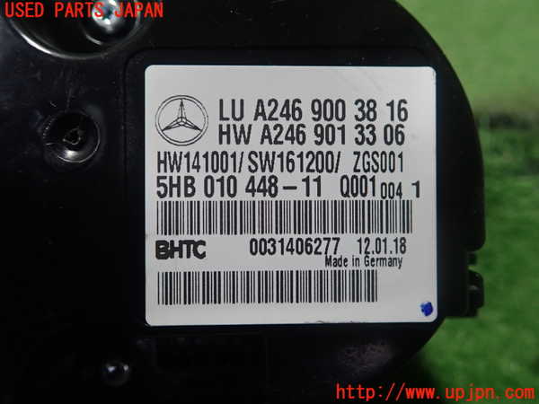1UPJ-9238306066]ベンツ GLA180 X156(156942)エアコンスイッチ1 中古_2