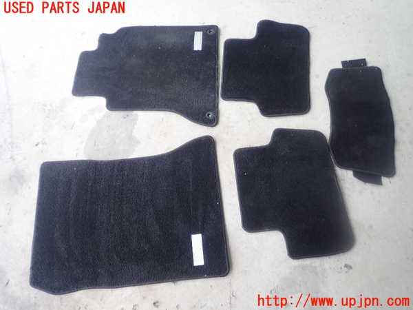 1UPJ-9238307800]ベンツ GLA180 X156(156942)フロアマット 中古_2