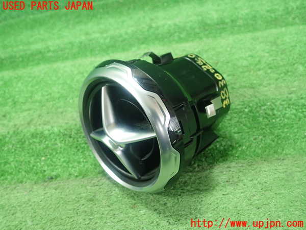 1UPJ-9238307528]ベンツ GLA180 X156(156942)エアコン吹き出し口3 (左) 中古_2