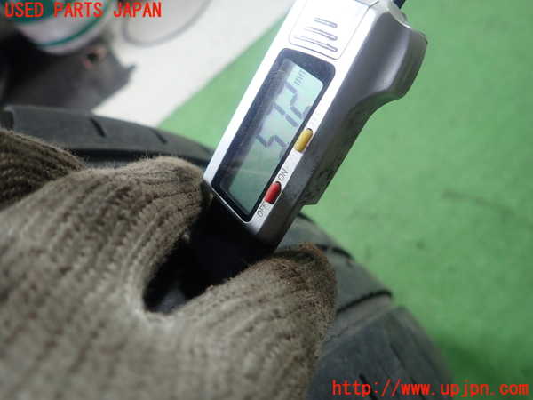 1UPJ-9238309041]ベンツ GLA180 X156(156942)タイヤ　ホイール　1本① 235/50R18 中古_3