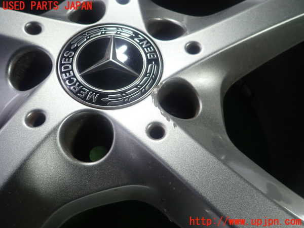 1UPJ-9238309042]ベンツ GLA180 X156(156942)タイヤ　ホイール　1本② 235/50R18 中古_2
