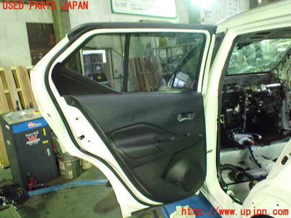 1UPJ-9238311320]キックス(P15)左後ドア 中古 AGC M193 43R-000042_5