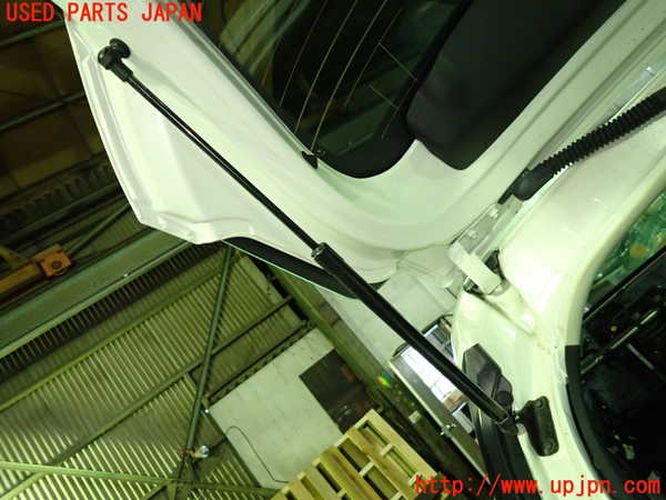 1UPJ-9238311584]キックス(P15)リアゲートダンパー 中古_2