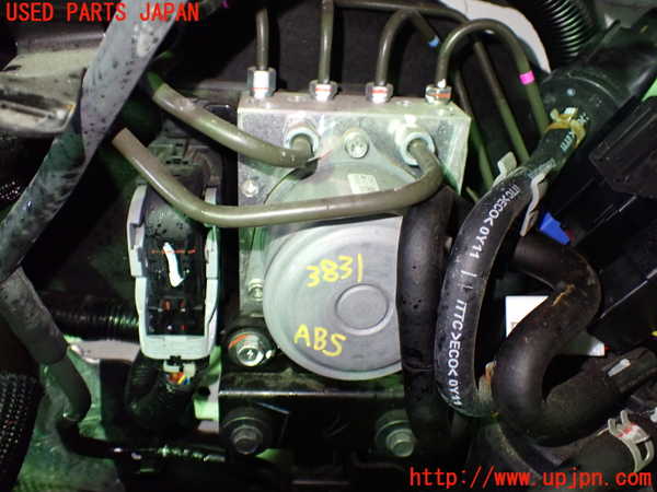 1UPJ-9238314040]キックス(P15)ABSアクチュエーター 中古_2