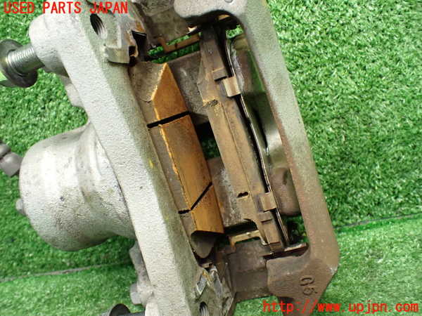 1UPJ-9238314080]キックス(P15)右フロントキャリパー 中古_3