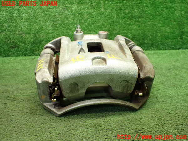 1UPJ-9238314080]キックス(P15)右フロントキャリパー 中古_5