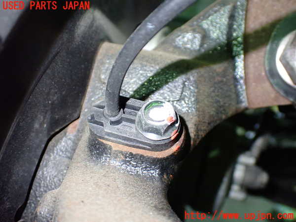 1UPJ-9238314295]キックス(P15)左フロントナックルハブ 中古_3