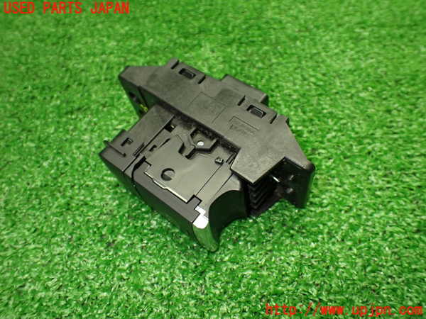 1UPJ-9238316307]キックス(P15)スイッチ2(電動パーキング オートホールド) 中古_3