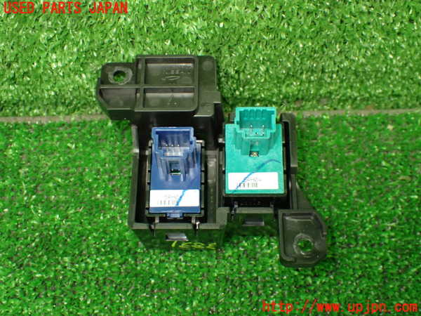 1UPJ-9238316308]キックス(P15)スイッチ3(ドライブモード EV) 中古_2