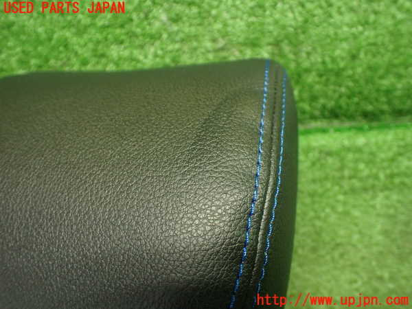 1UPJ-9238317040]キックス(P15)運転席ヘッドレスト 中古_5