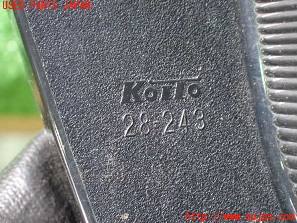 1UPJ-9238321530]ヴォクシー(ノア)(ZRR80W)右テールランプ 中古_3