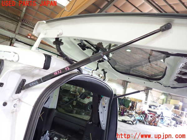 1UPJ-9238321584]ヴォクシー(ノア)(ZRR80W)リアゲートダンパー 中古_2