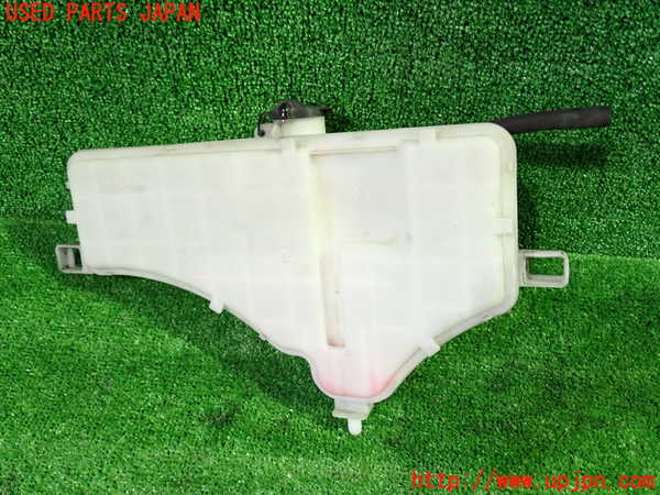 1UPJ-9238322410]ヴォクシー(ノア)(ZRR80W)ラジエータータンク 中古_2