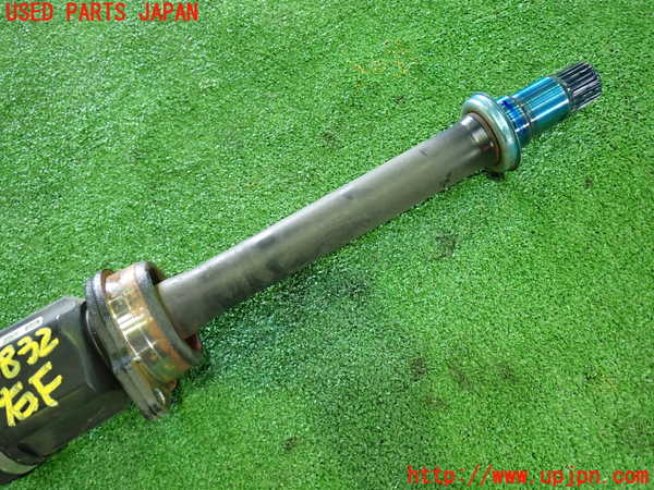 1UPJ-9238324010]ヴォクシー(ノア)(ZRR80W)右フロントドライブシャフト 中古_2