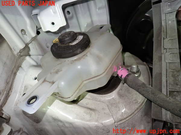 1UPJ-9238324050]ヴォクシー(ノア)(ZRR80W)ブレーキマスターシリンダー 中古_2